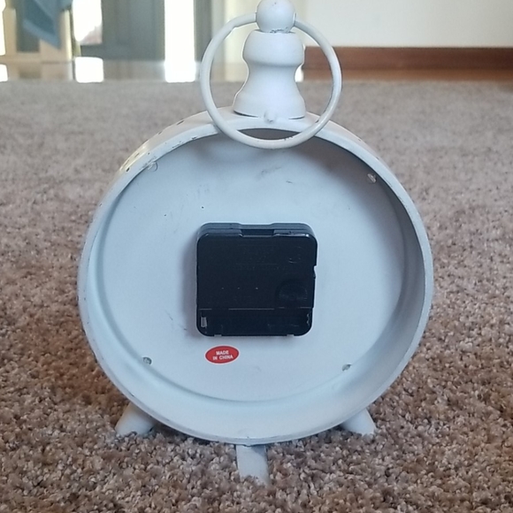 White Table Clock - Picture 4 of 7